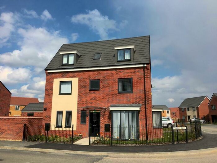 4 Bedroom Detached House To Rent In Clovelly Drive, Hampton Gardens, PE7