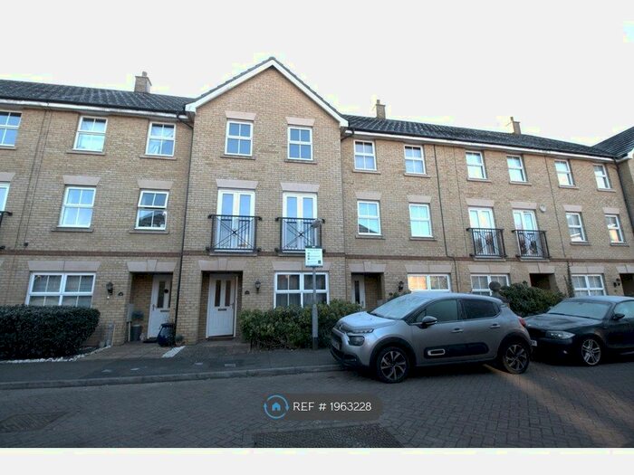 3 Bedroom Terraced House To Rent In Rowan Place, Colchester, CO1