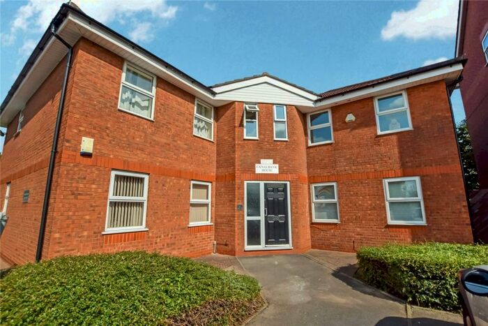 2 Bedroom Flat To Rent In Montonmill Gardens, Monton, Manchester, M30