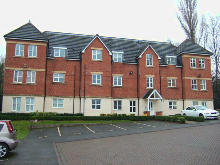 2 Bedroom Flat To Rent In Summer Drive, Sandbach, CW11