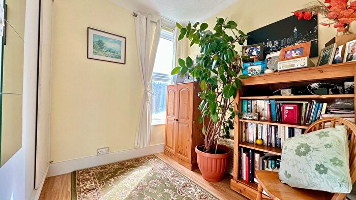 3 Bedroom Terraced House For Sale In Harold Road, Hastings, TN35