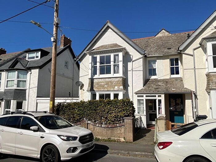4 Bedroom Semi-Detached House To Rent In Killerton Road, Bude, EX23