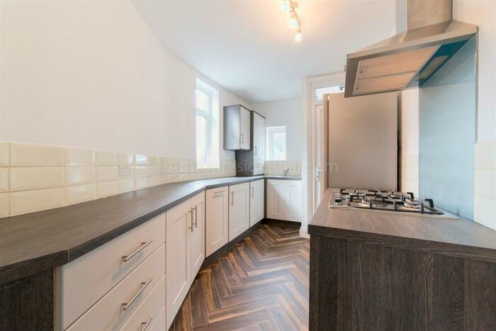 4 Bedroom Flat To Rent In - Coast Road, High Heaton, NE7