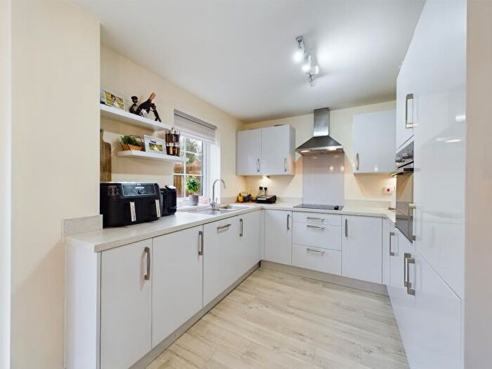 4 Bedroom Detached House For Sale In Ring Farm View, Cudworth, Barnsley, S72