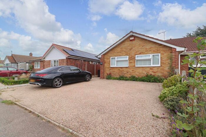 2 Bedroom Bungalow For Sale In Park Lane, Birchington, Kent, CT7