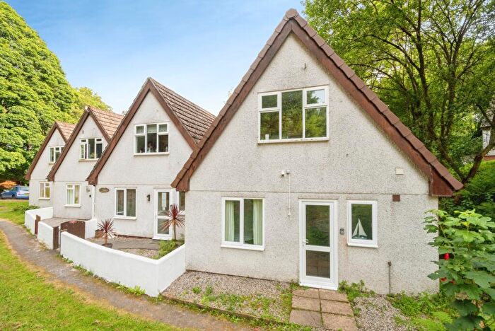 3 Bedroom Terraced House For Sale In Honicombe Park, Callington, PL17