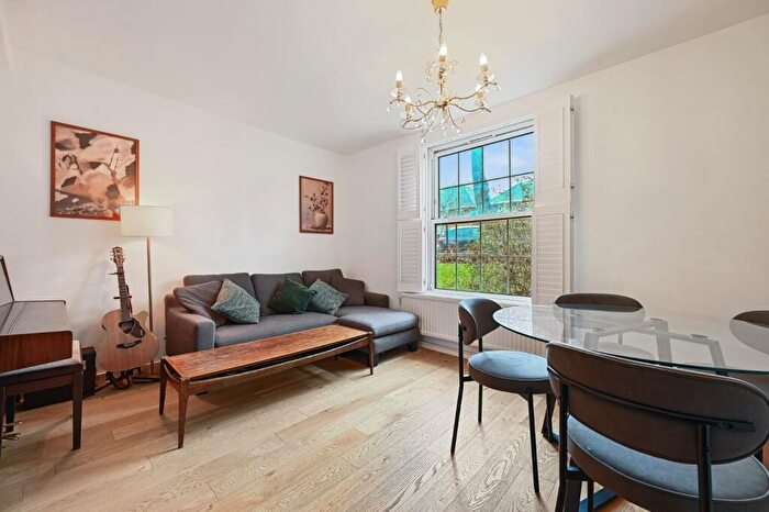 2 Bedroom Apartment For Sale In Crowland House, Springfield Road, NW8