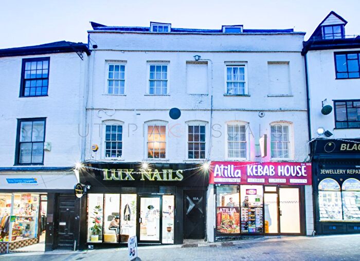 2 Bedroom Flat To Rent In The Old Stores, Maidstone, Maidstone, ME15