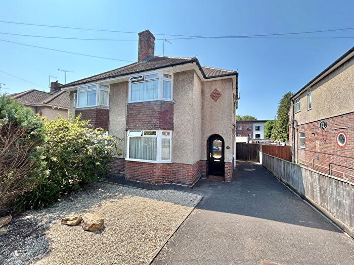 3 Bedroom Semi-Detached House For Sale In Preston Grove, Yeovil, Somerset, BA20