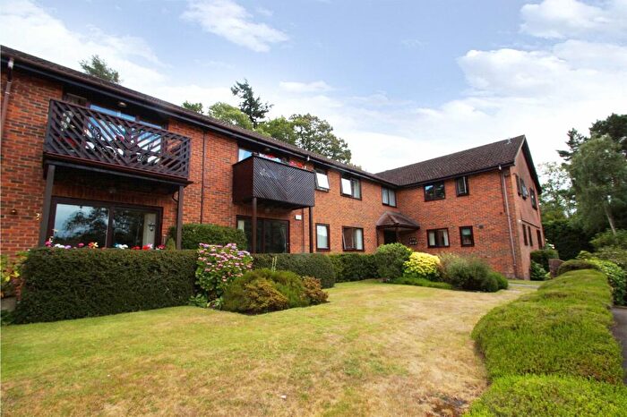 2 Bedroom Apartment To Rent In Collingwood Mount, Collingwood Rise, Camberley, Surrey, GU15