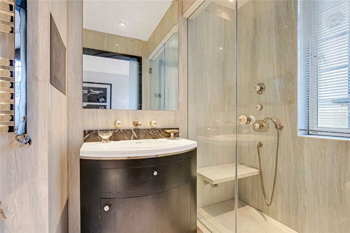 2 Bedroom Flat For Sale In Chelsea Cloisters, Sloane Avenue, Chelsea, London, SW3