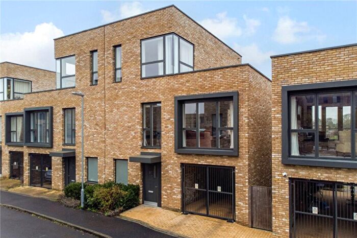 4 Bedroom Semi Detached House For Sale In Windmill Drive, Trumpington, Cambridge, CB2