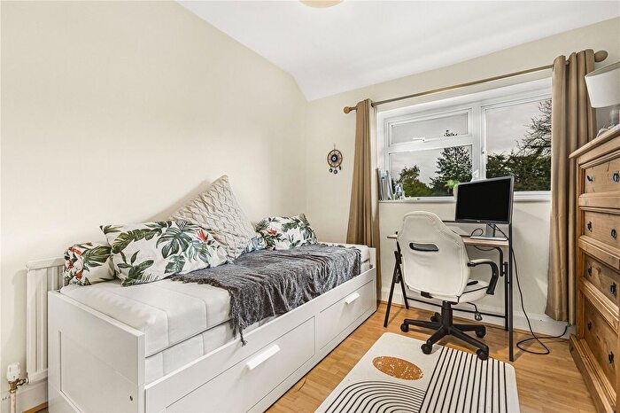 3 Bedroom End Of Terrace House For Sale In Arnold Road, Oxford, Oxfordshire, OX4