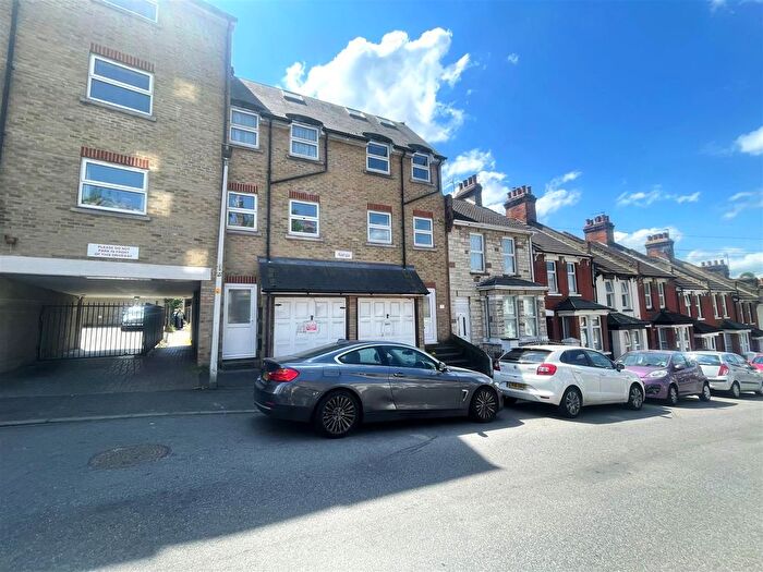 2 Bedroom Flat To Rent In Auriga Apartments, Foord Street, Rochester, ME1