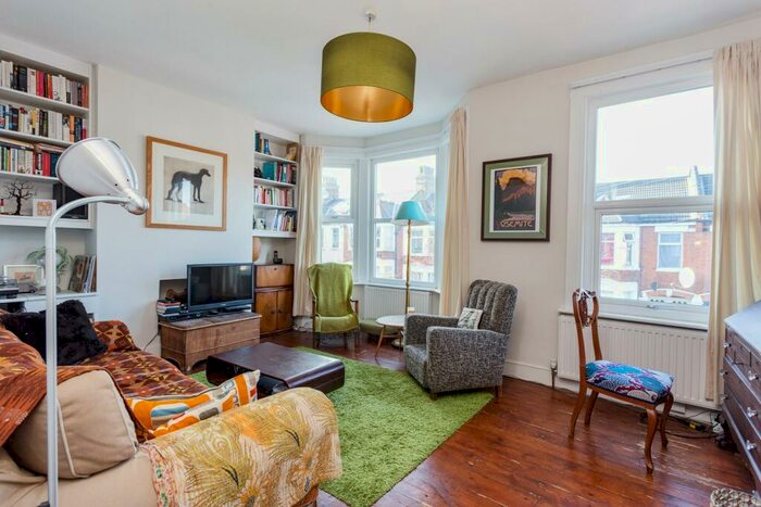2 Bedroom Flat To Rent In Howard Road, Walthamstow, London, E17