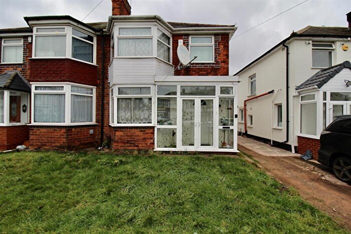 3 Bedroom Semi Detached House For Sale In Ermington Crescent, Hodge Hill, Birmingham, B36