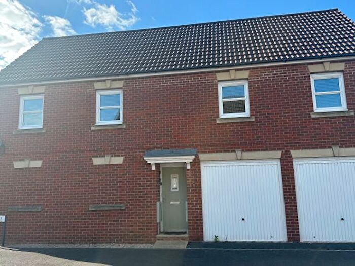 2 Bedroom Detached House To Rent In Maida Vale, Swindon, SN25