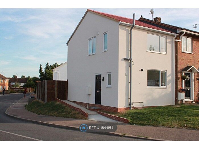 2 Bedroom End Of Terrace House To Rent In Elizabeth Road, Bishop's Stortford, CM23