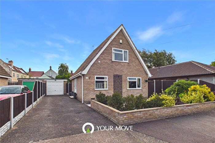 3 Bedroom Detached House For Sale In Red House Close, Oulton, Lowestoft, Suffolk, NR32