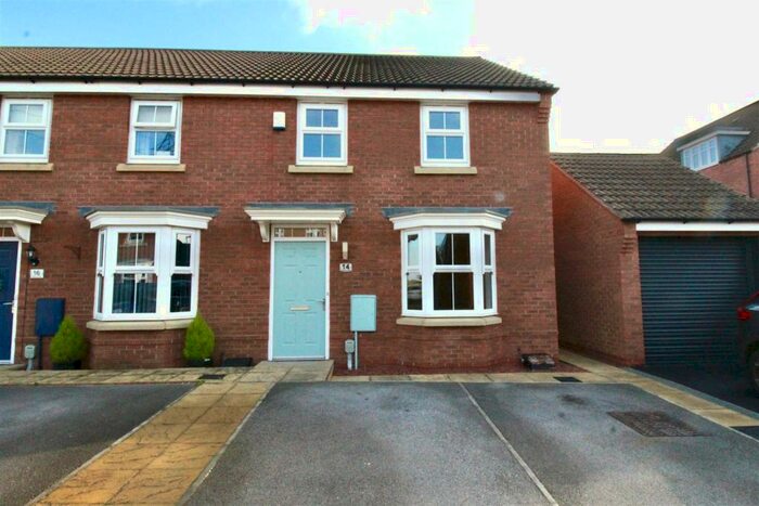 3 Bedroom House To Rent In Elthorne Park, Kingswood, Hull, HU7