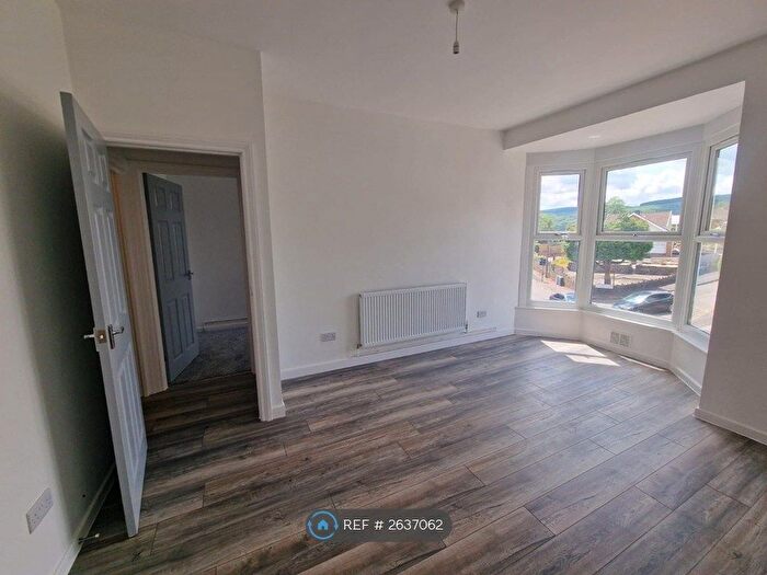 2 Bedroom Flat To Rent In Garth Villas, Merthyr Tydfil, CF47