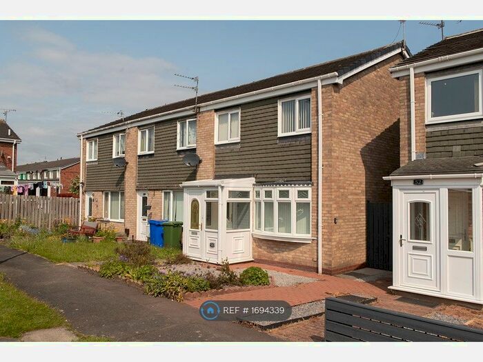 3 Bedroom End Of Terrace House To Rent In Oakley Drive, Cramlington, NE23