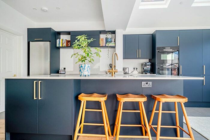 2 Bedroom Terraced House For Sale In Derinton Road, London, SW17