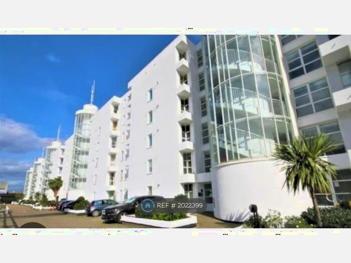 2 Bedroom Flat To Rent In Barrier Point Road, London, E16