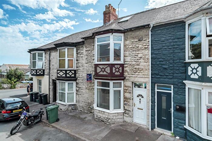 3 Bedroom Terraced House For Sale In Grosvenor Road, Portland, DT5