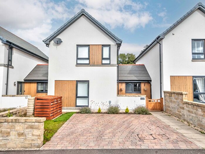 2 Bedroom Semi Detached House To Rent In Grayfaulds Road, Dykes Of Gray, Dundee, DD2