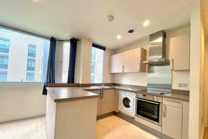 1 Bedroom Flat To Rent In Windsor Road, Slough, SL1