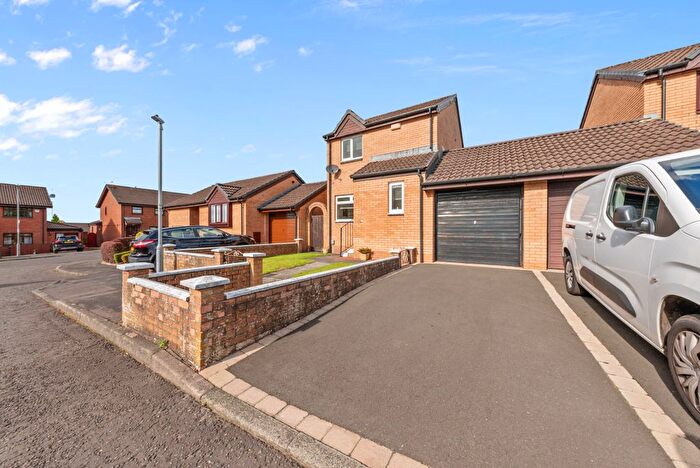 2 Bedroom Semi Detached House For Sale In Linacre Gardens, Sandyhills, Glasgow, G32