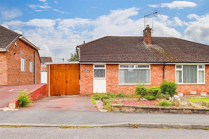 2 Bedroom Semi-detached Bungalow For Sale In Braefield Close, Ilkeston, Derbyshire, DE7