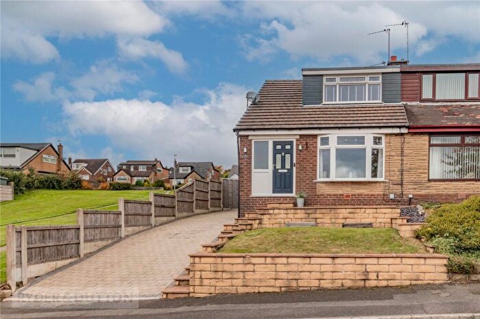 3 Bedroom Semi-Detached House For Sale In Heywood Fold Road, Springhead, Saddleworth, OL4