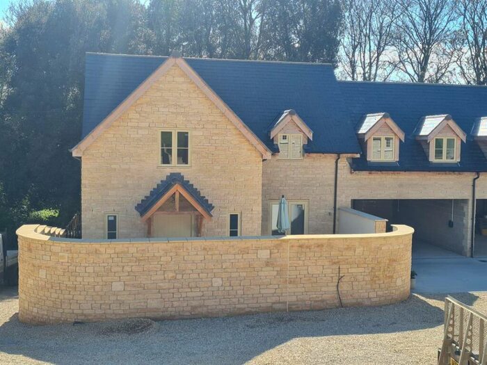 3 Bedroom Link Detached House For Sale In Gate Cottage, Hill Ash Court, BA22