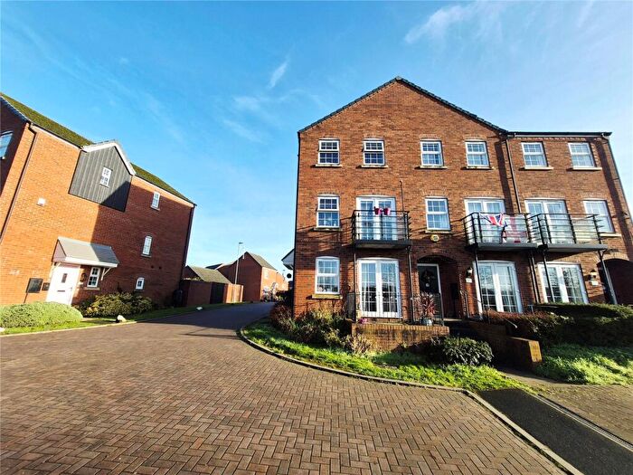 4 Bedroom Town House For Sale In Georgian Way, Kidderminster, Worcestershire, DY10