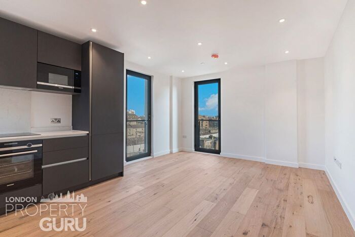 2 Bedroom Flat To Rent In Dock Street, London, E1