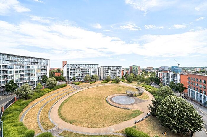 2 Bedroom Flat For Sale In Longleat Avenue, Birmingham, West Midlands, B15