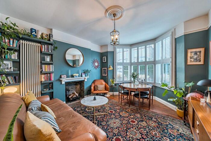 2 Bedroom Flat For Sale In Sprules Road, Brockley, London, SE4