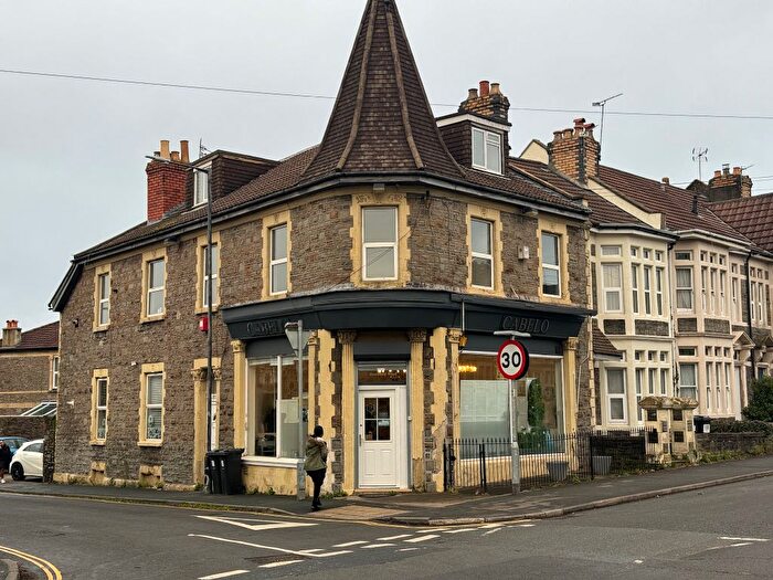 4 Bedroom Terraced House To Rent In Downend Road, Bristol, BS16