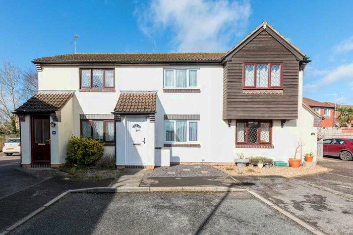 2 Bedroom Terraced House To Rent In Windsor Close, Southwater, RH13