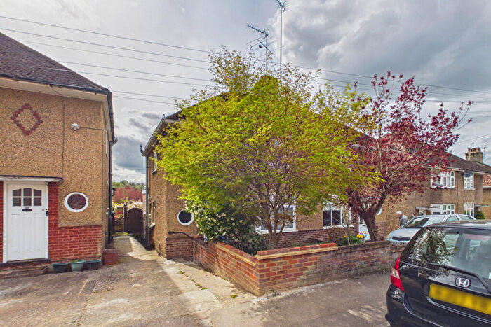 2 Bedroom Semi Detached House For Sale In Corner Hall Avenue, Hemel Hempstead, HP3