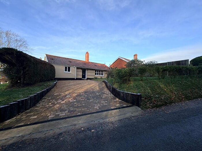 2 Bedroom Detached Bungalow To Rent In Geldeston Hill, Geldeston, NR34