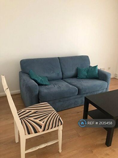 1 Bedroom Flat To Rent In Brookes Court, London, EC1N