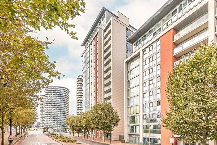 3 Bedroom Flat For Sale In Western Gateway, London, E16