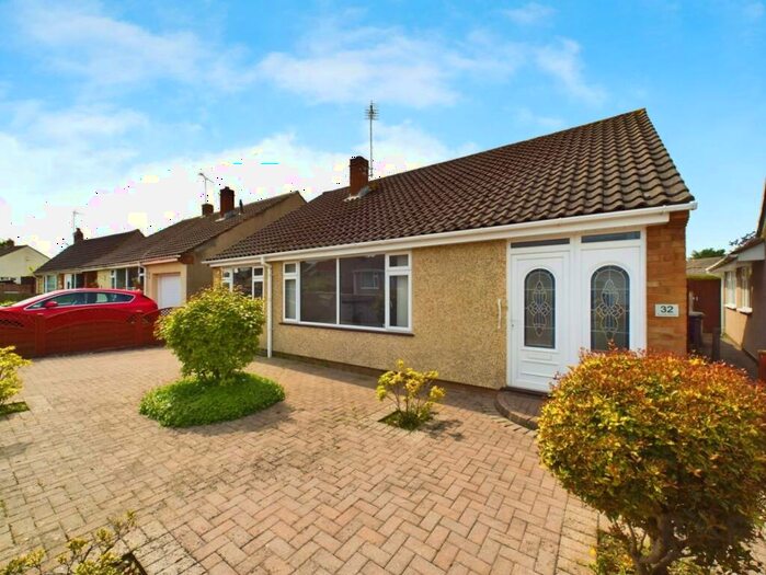 3 Bedroom Detached Bungalow To Rent In Boscombe Crescent, Bristol, BS16
