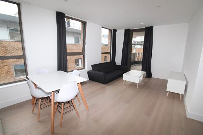 1 Bedroom Apartment To Rent In Gunthorpe Street, E1