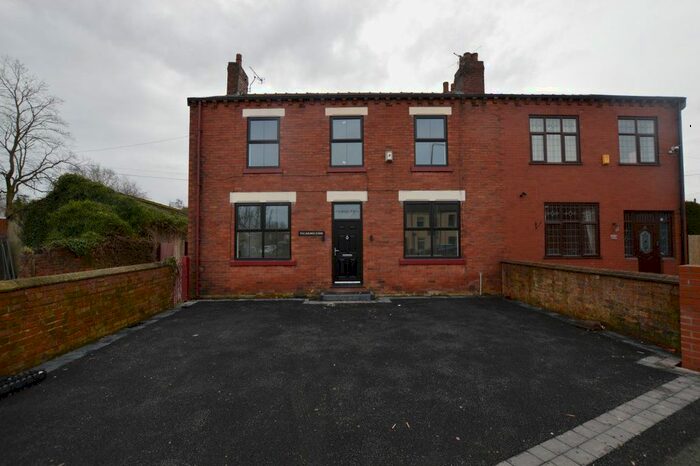 4 Bedroom Semi-Detached House To Rent In Park Road, Hindley, Wigan, WN2