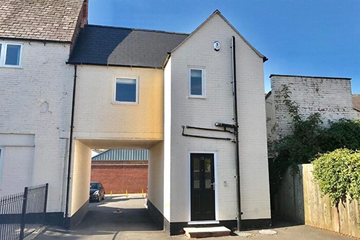 2 Bedroom Maisonette To Rent In High Street, Melton Mowbray, LE13