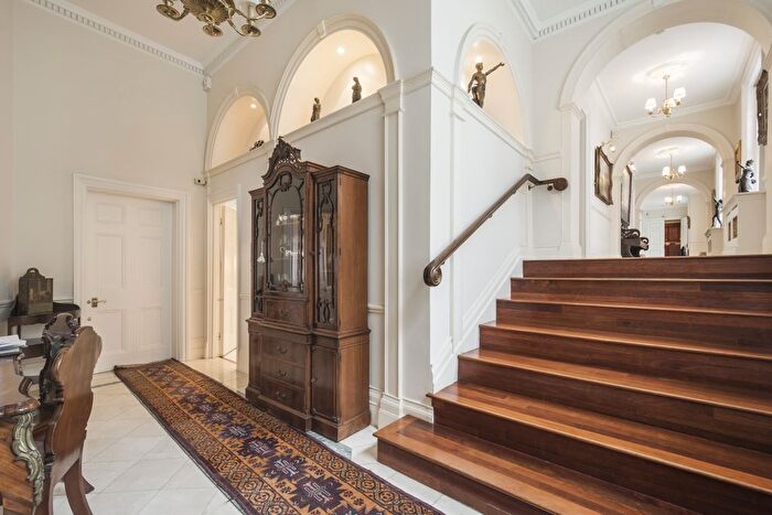 3 Bedroom Flat To Rent In Prince Consort Road, London, SW7